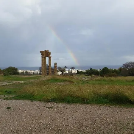 Apartment Beautiful With Private Garden! Rhodes City