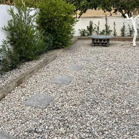 Beautiful With Private Garden! Apartment Rhodes City